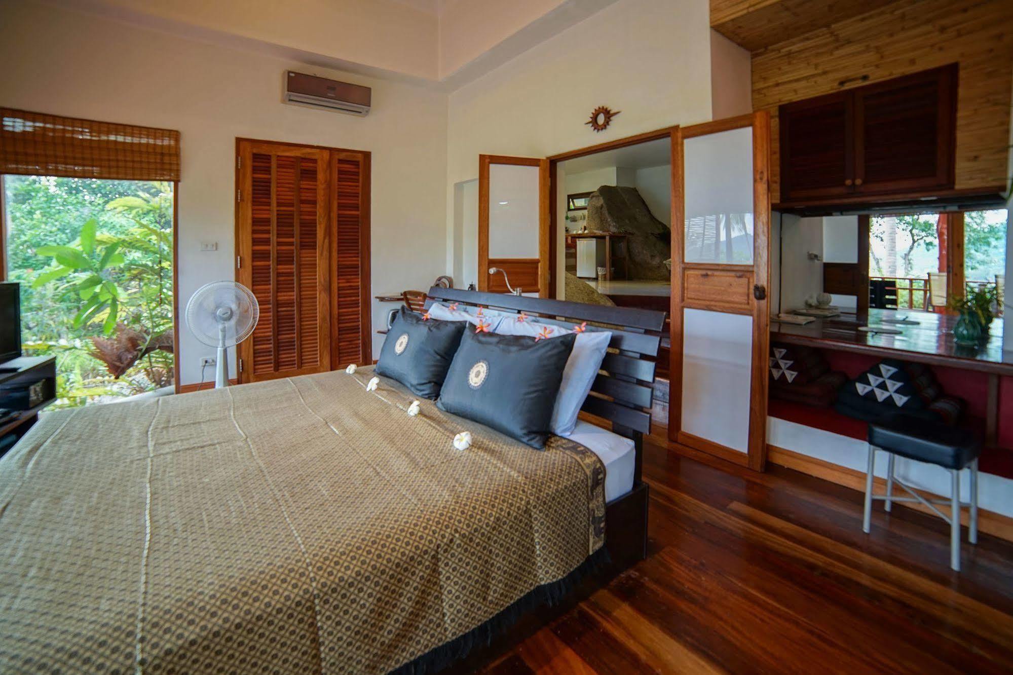 Bed and Breakfast La Cigale Ko Tao Esterno foto