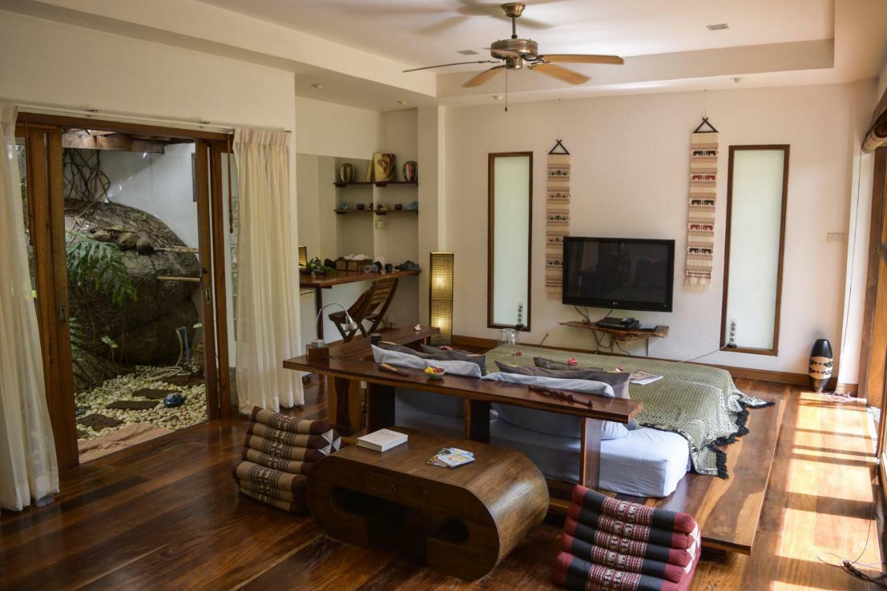 Bed and Breakfast La Cigale Ko Tao Esterno foto