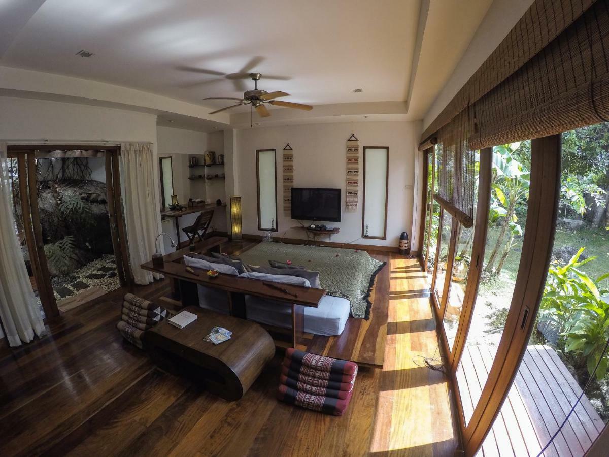 Bed and Breakfast La Cigale Ko Tao Esterno foto